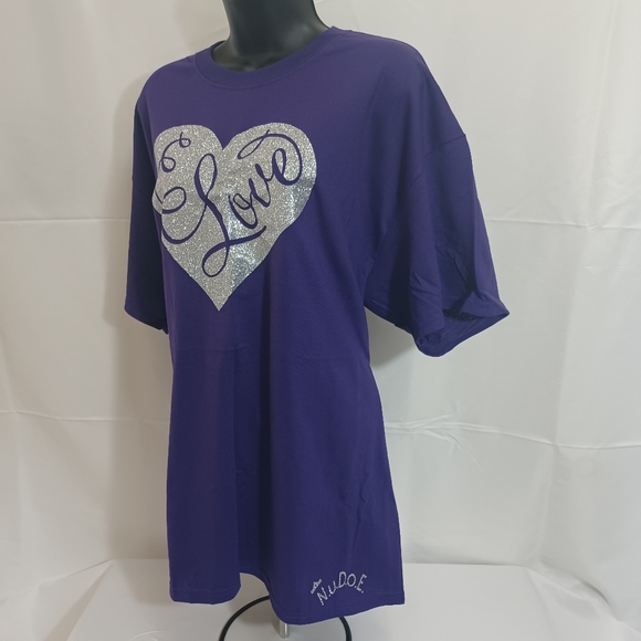 ❤Love💚 designed tshirt - Picture 3 of 3